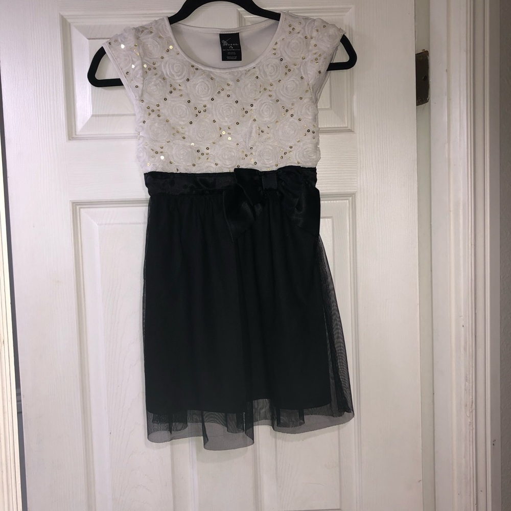 George black and white dress size 7-8